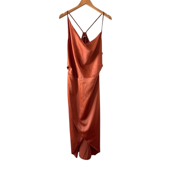 Missguided Orange Satin Midi Dress - Picture 4 of 14